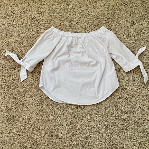 Off The Shoulder Top - Picture 2 of 5